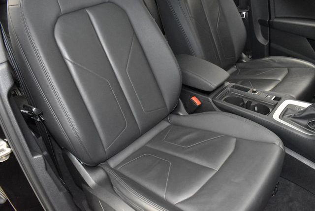 2023 Audi Q3 S line Premium 45 TFSI quattro - 22984081 - 25