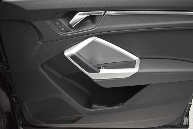 2023 Audi Q3 S line Premium 45 TFSI quattro - 22921685 - 23