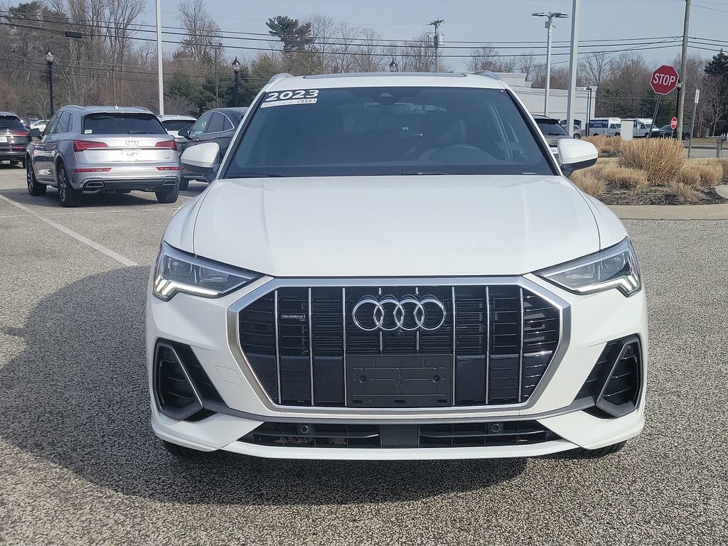 2023 Audi Q3 S line 40 TFSI quattro - Interior and Exterior Details 