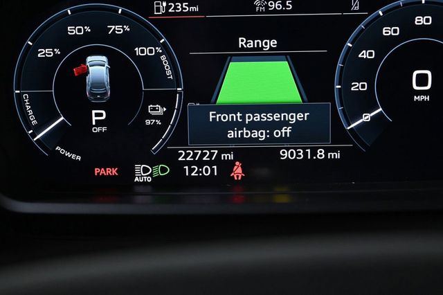 2023 Audi Q4 e-tron Premium - 23022736 - 11