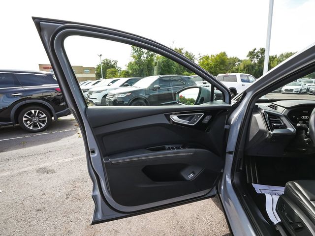 2023 Audi Q4 e-tron Premium Plus - 23085816 - 10
