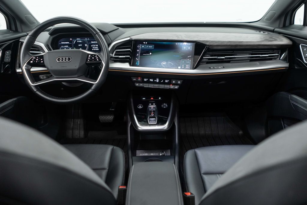 Audi Q4 photo 10