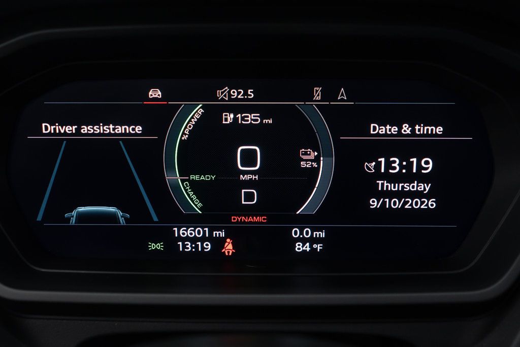 Audi Q4 photo 18