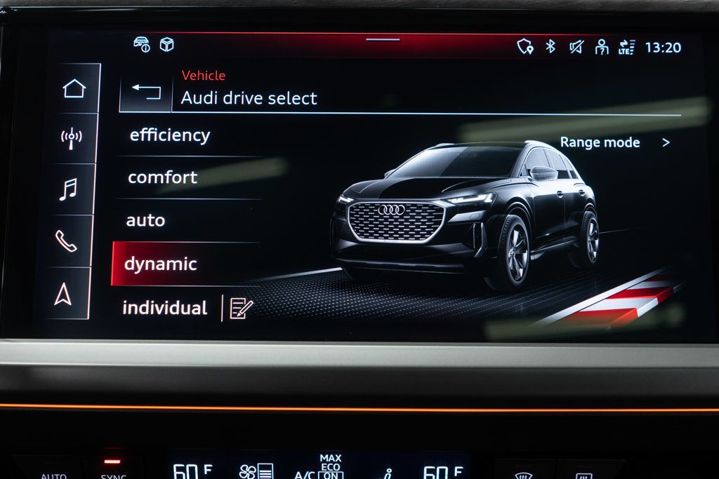 Audi Q4 photo 26