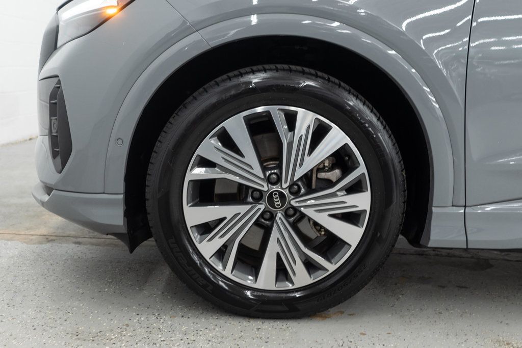 Audi Q4 photo 36