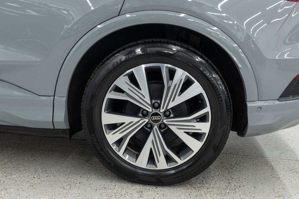 Audi Q4 photo 37