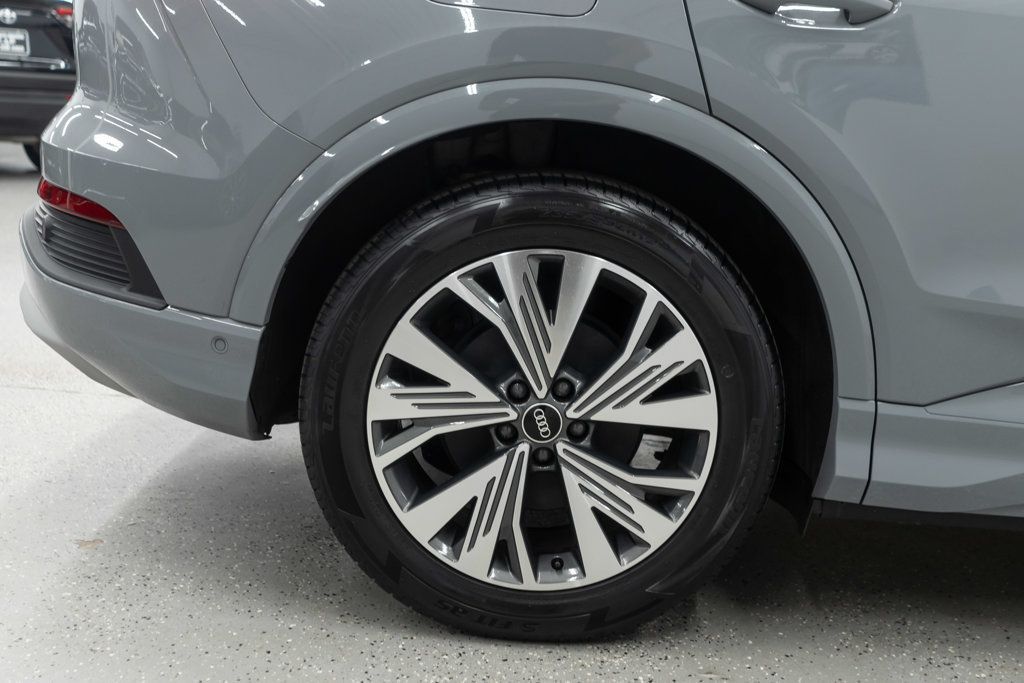 Audi Q4 photo 38