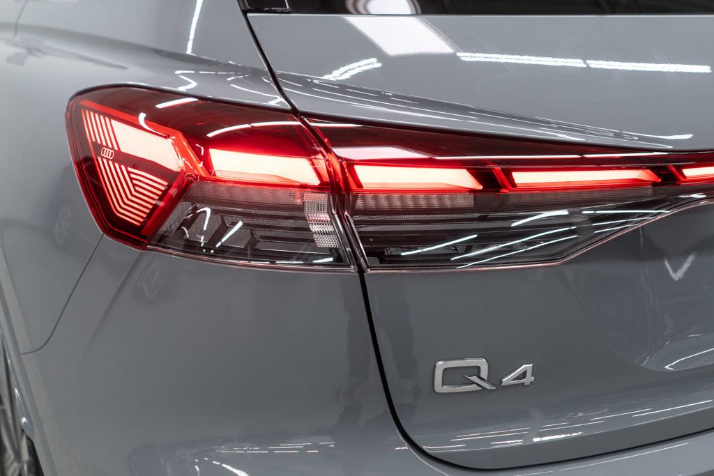 Audi Q4 photo 47