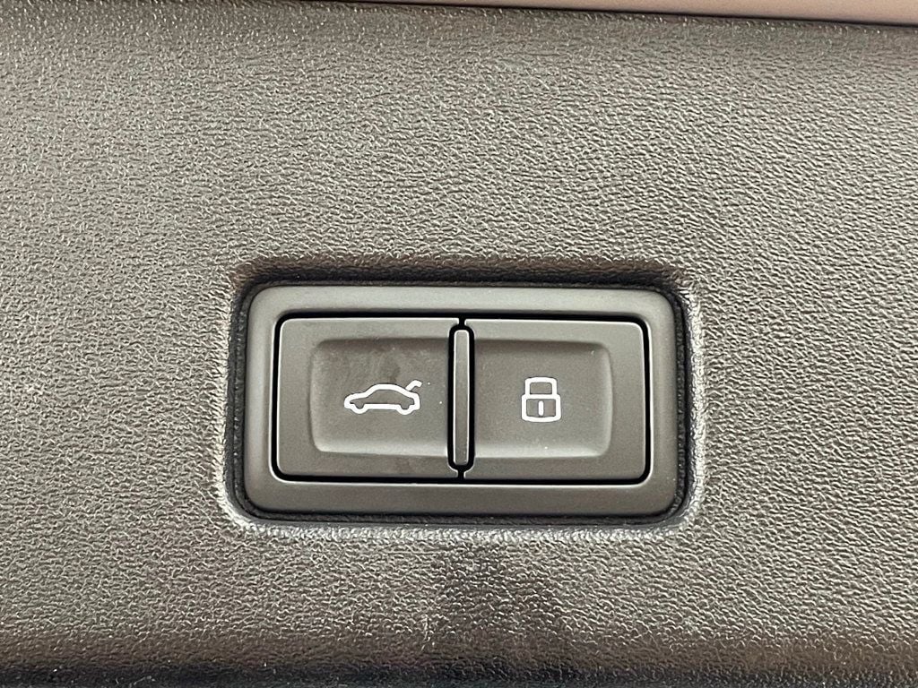 2023 Audi Q4 e-tron Prestige 50 quattro - 22946751 - 24