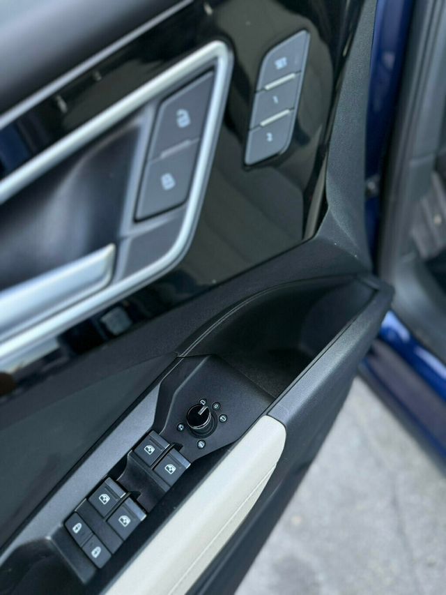 2023 Audi Q4 e-tron Prestige 50 quattro - 22917465 - 19