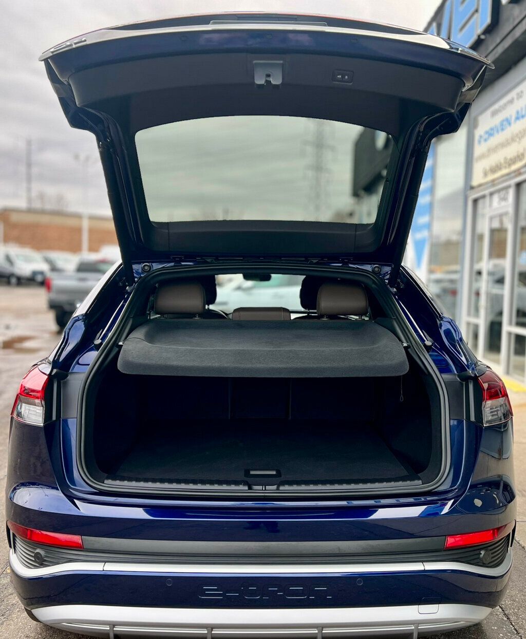 2023 Audi Q4 e-tron Sportback Prestige 50 quattro - 22980566 - 7