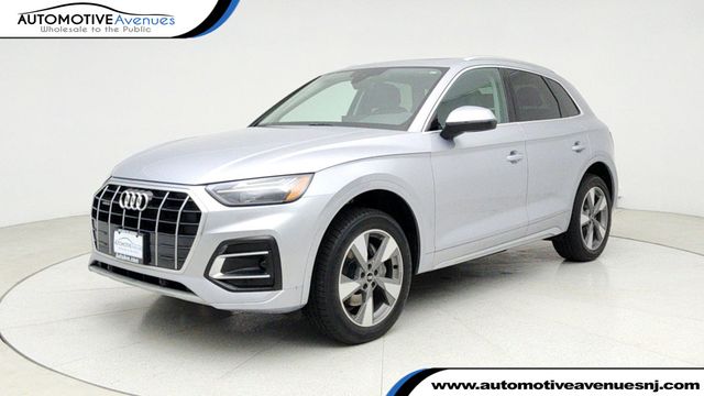 2023 Audi Q5 Premium 40 TFSI quattro with Panoramic Sunroof & Convenience Pkg - 22946018 - 0