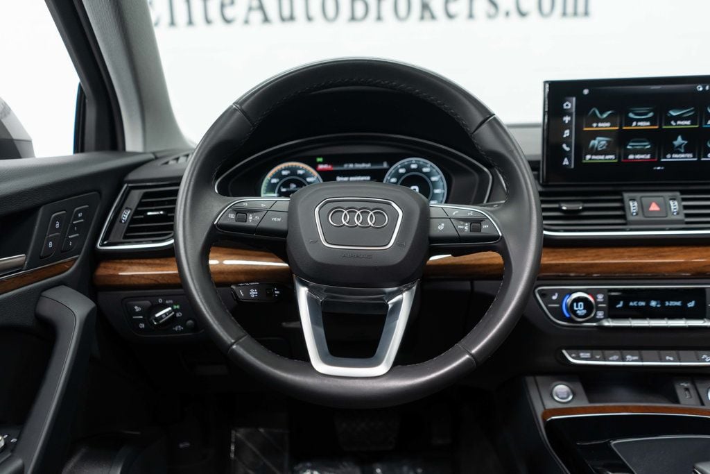 2023 Audi Q5 S line Premium 55 TFSI photo 12