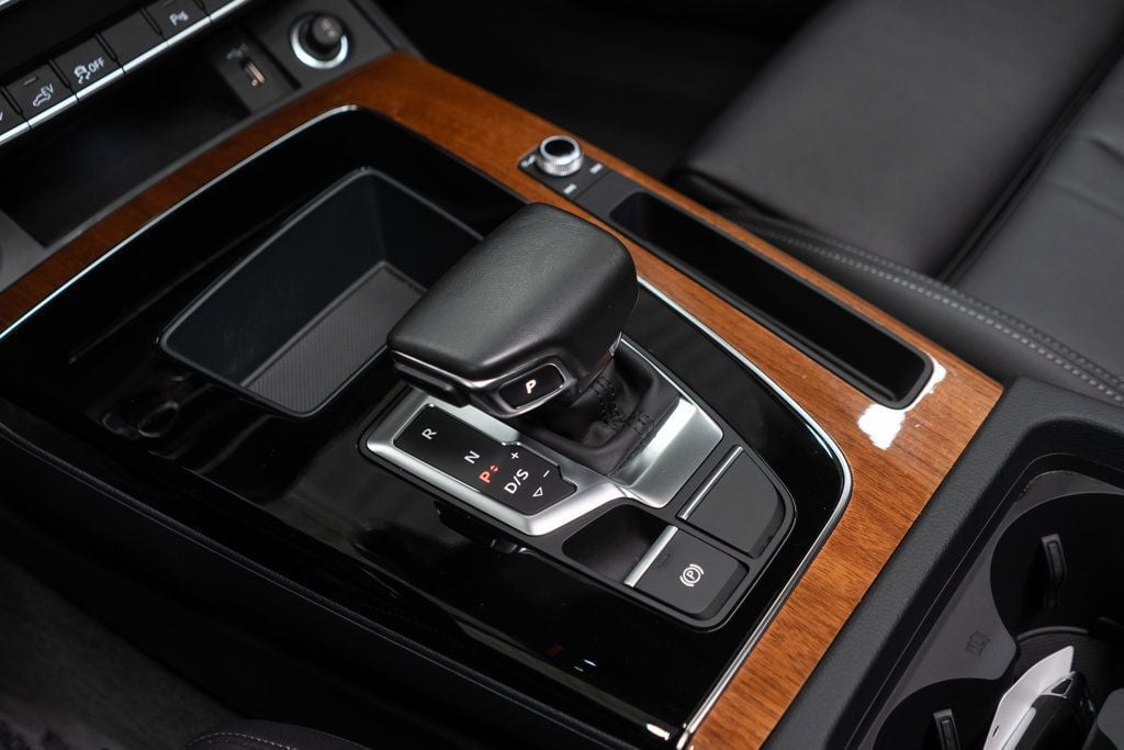 2023 Audi Q5 S line Premium 55 TFSI photo 13