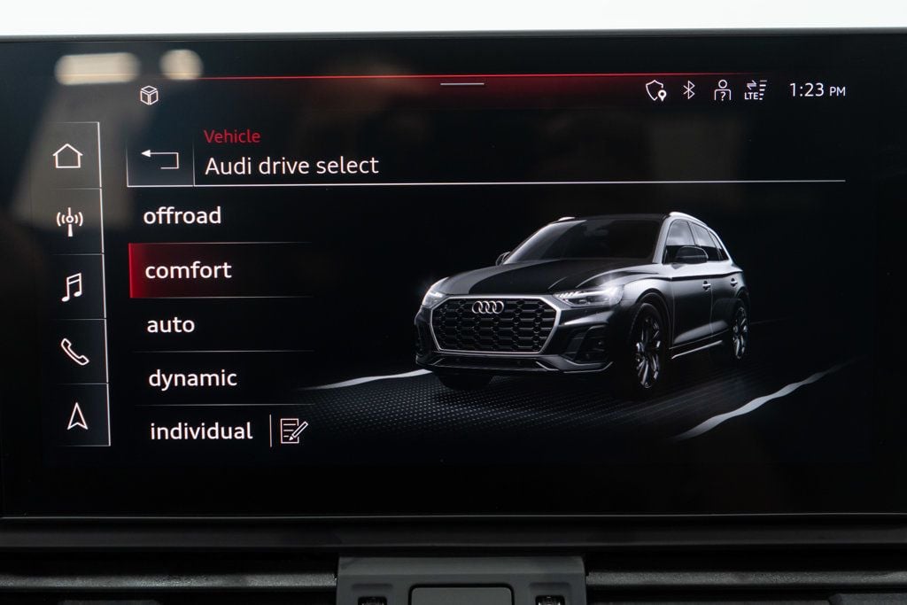 2023 Audi Q5 S line Premium 55 TFSI photo 21