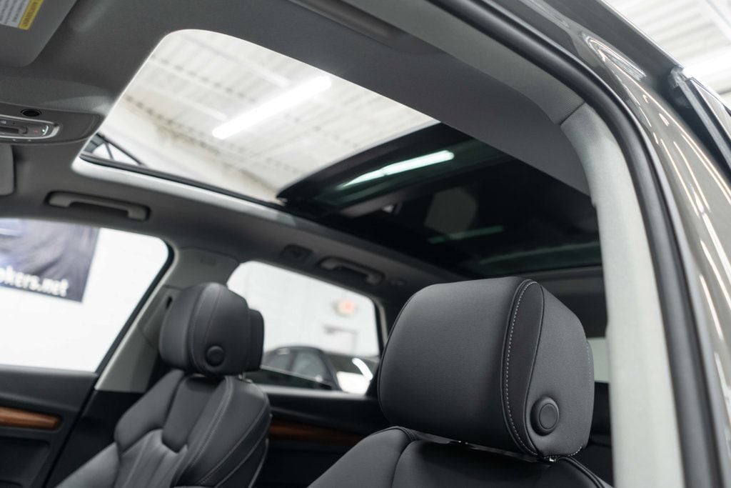 2023 Audi Q5 S line Premium 55 TFSI photo 5