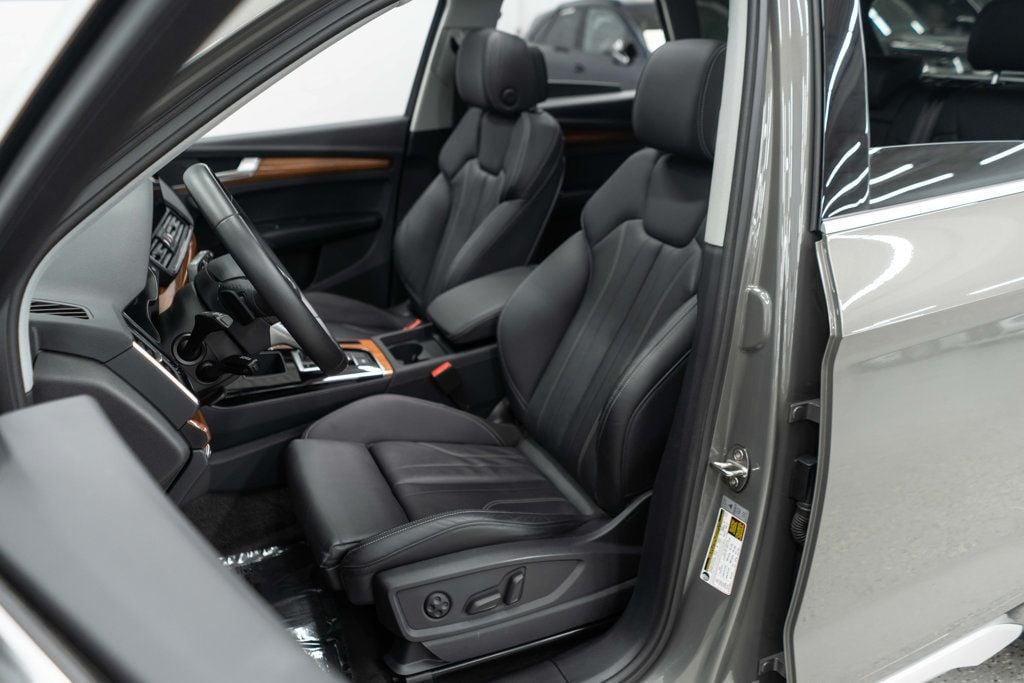 2023 Audi Q5 S line Premium 55 TFSI photo 6