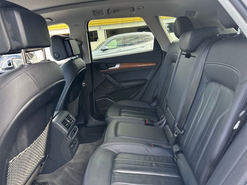 2023 Audi Q5 S line Premium Plus 45 TFSI photo 13