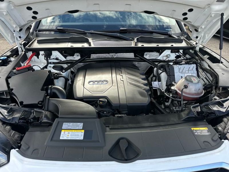 2023 Audi Q5 S line Premium Plus 45 TFSI photo 19