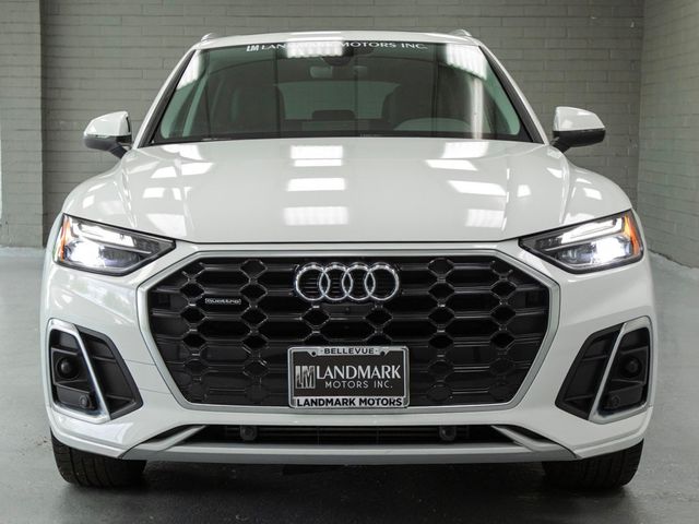 2023 Audi Q5 45 Premium Plus's photo