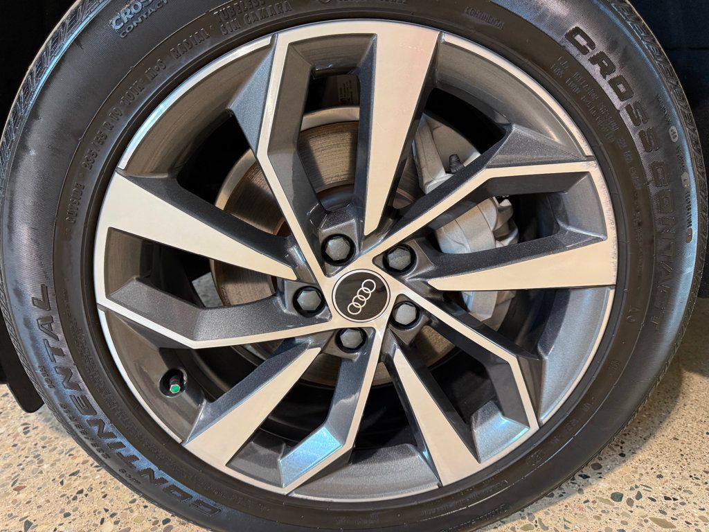 2023 Audi Q5 S line Premium Plus 45 TFSI photo 18