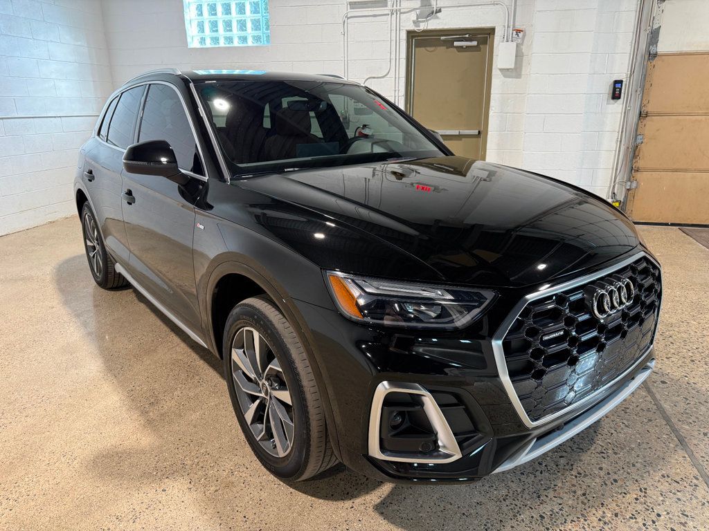 2023 Audi Q5 S line Premium Plus 45 TFSI photo 3