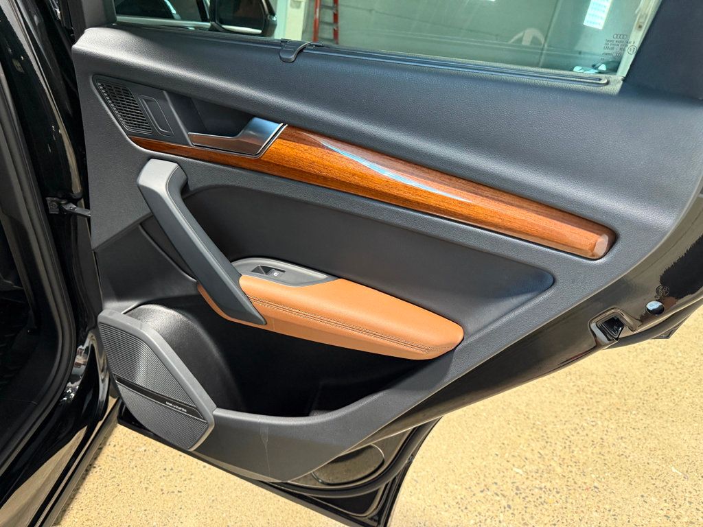 2023 Audi Q5 S line Premium Plus 45 TFSI photo 41