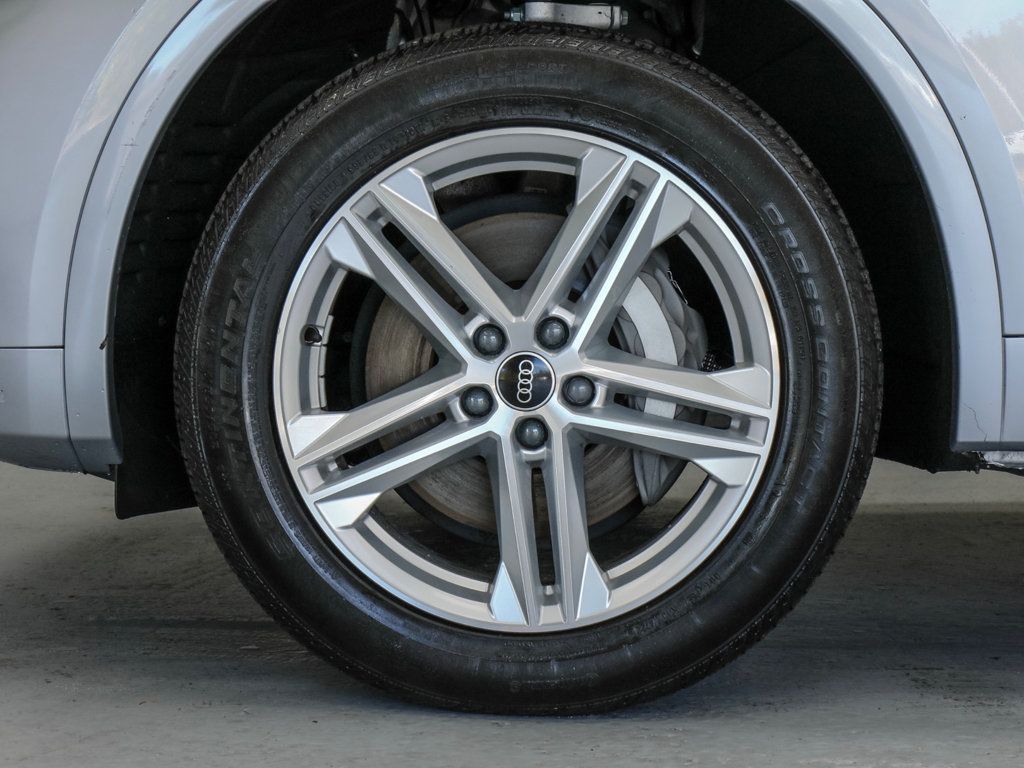 Audi Q5 photo 8