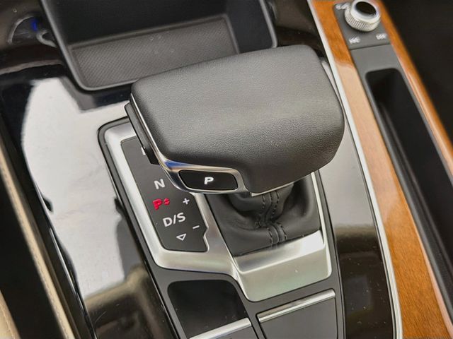 2023 Audi Q5 S line Prestige 45 TFSI quattro - 23082202 - 16