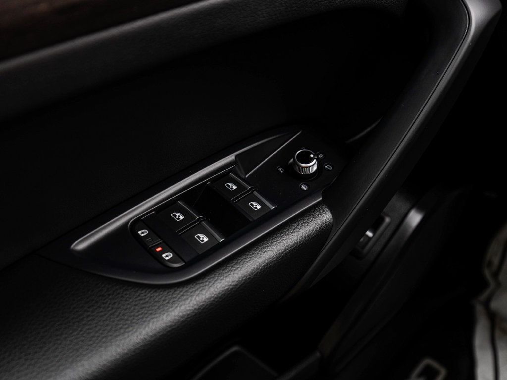 Audi Q5 photo 12