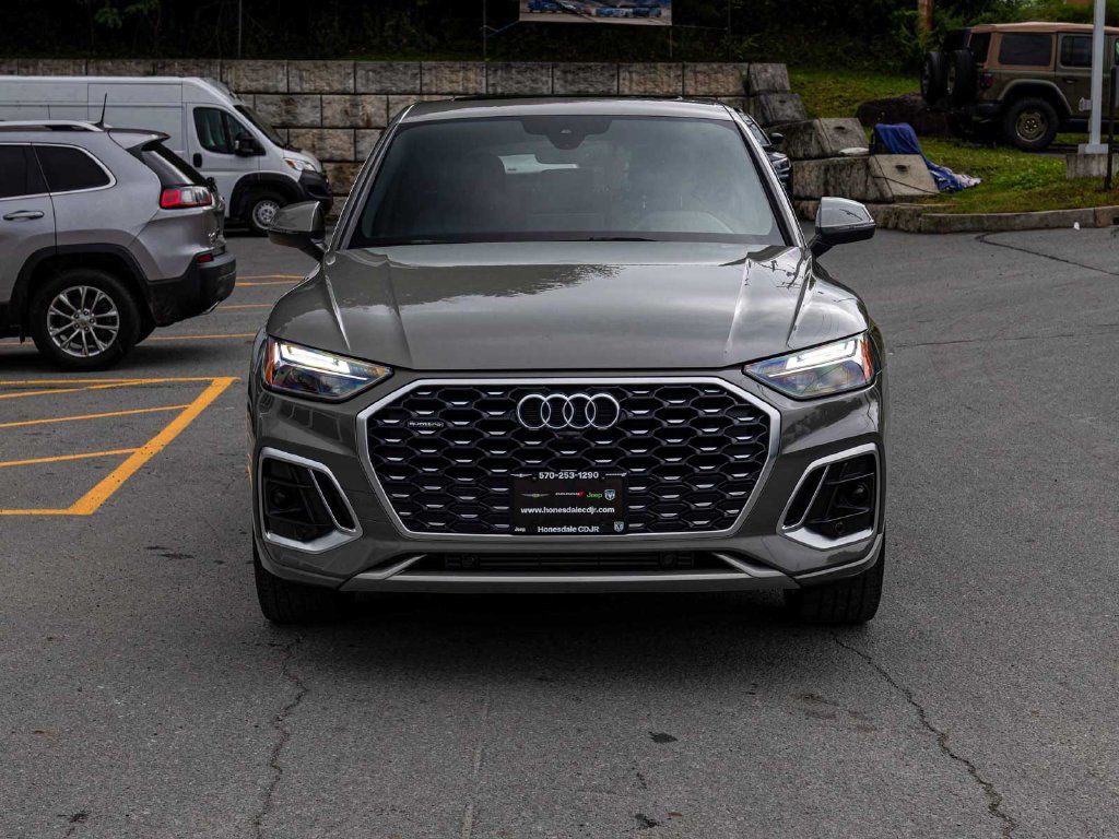 Audi Q5 photo 2