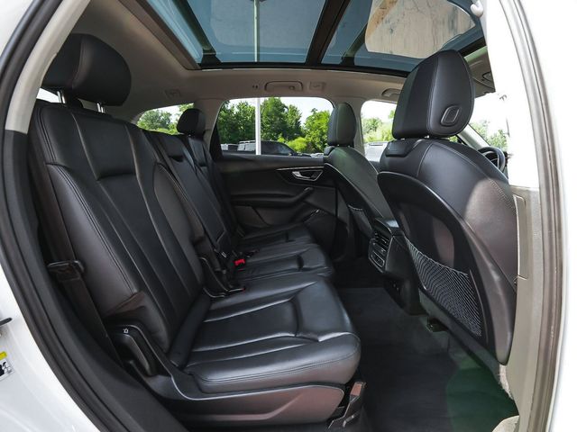 2023 Audi Q7 45 Premium - 23076379 - 36