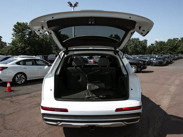 2023 Audi Q7 45 Premium - 23076379 - 45