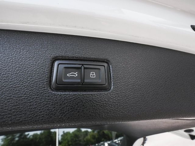 2023 Audi Q7 45 Premium - 23076379 - 46