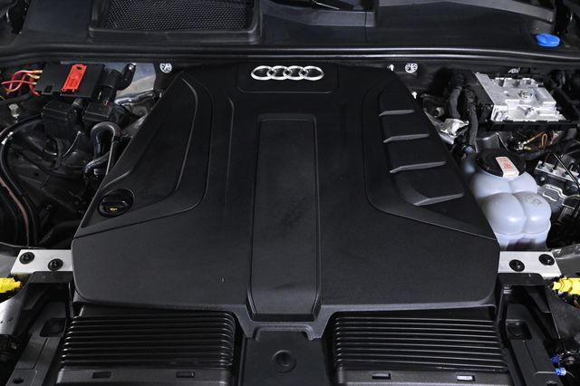 2023 Audi Q7 45 Premium Plus - 22975652 - 23