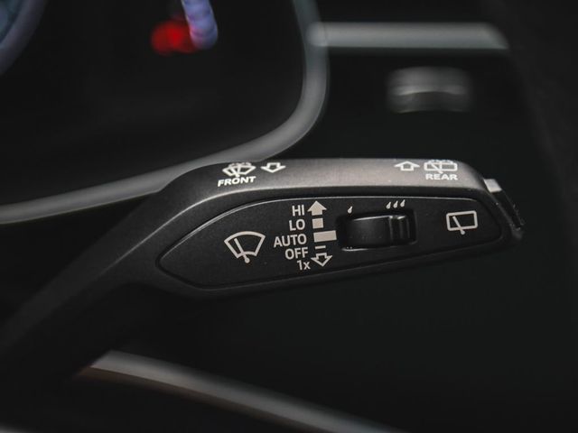 2023 Audi Q7 45 Premium Plus - 23029069 - 31