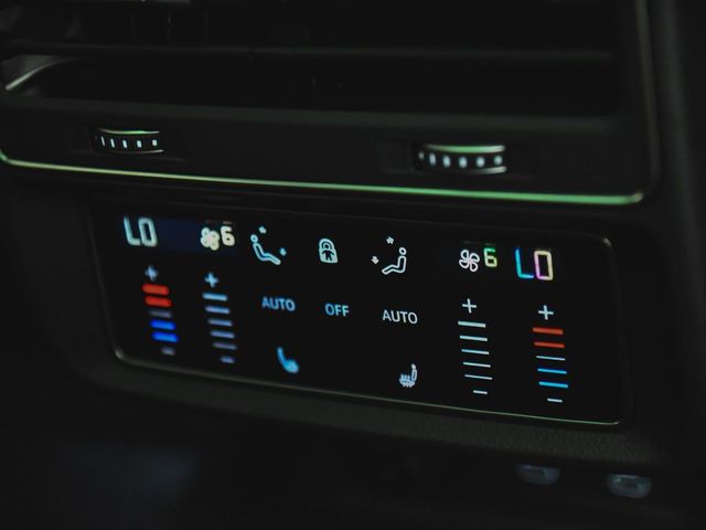 2023 Audi Q7 45 Premium Plus - 23029069 - 38