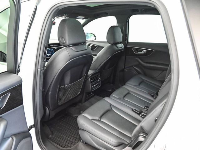 2023 Audi Q7 55 Premium - 23050154 - 30