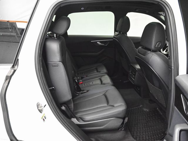 2023 Audi Q7 55 Premium - 23050154 - 31