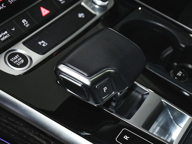 2023 Audi Q7 55 Premium Plus - 23035760 - 46