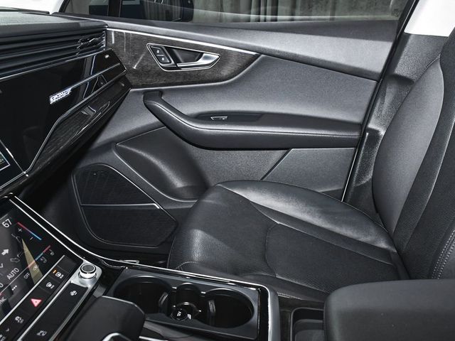 2023 Audi Q7 55 Premium Plus - 23035760 - 49
