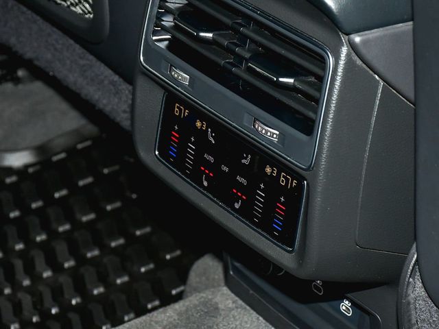 2023 Audi Q7 55 Premium Plus - 23035760 - 55