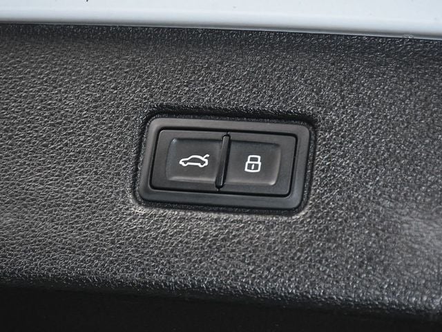 2023 Audi Q7 55 Premium Plus - 23035760 - 74