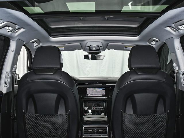 2023 Audi Q7 55 Premium Plus - 23035760 - 80
