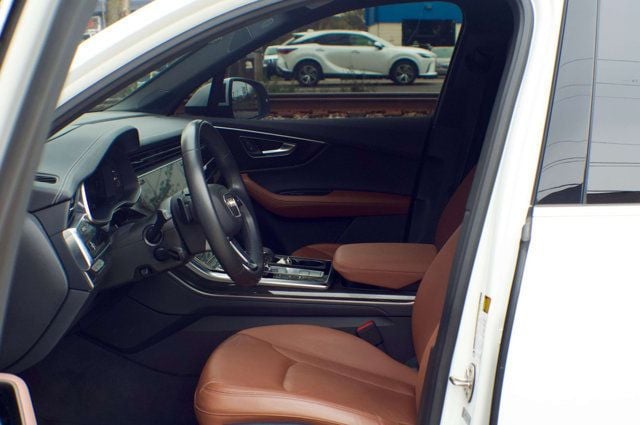 2023 Audi Q7 MSRP$78995/PrestigePkg/ExecutivePkg/HeadsUpDisplay/NAV - 22994382 - 17