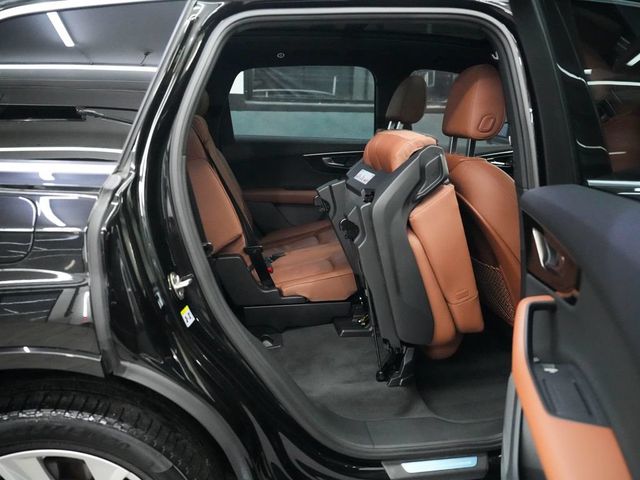 2023 Audi Q7 Premium - 23076965 - 35