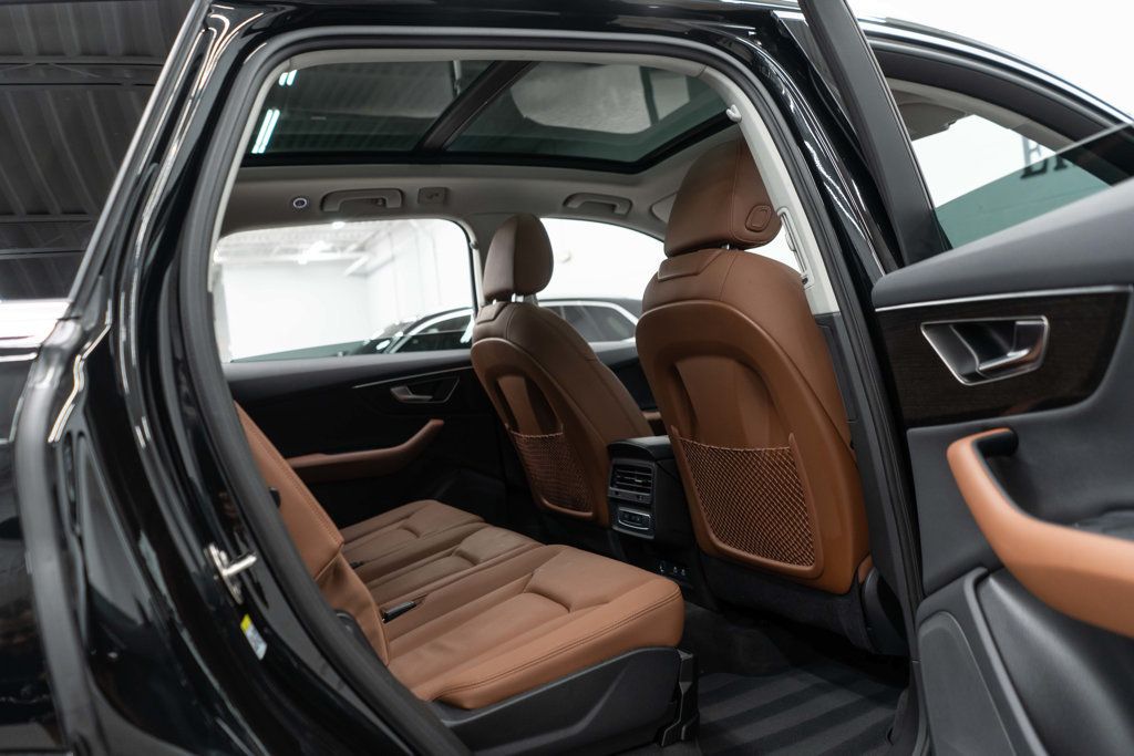 Audi Q7 photo 11