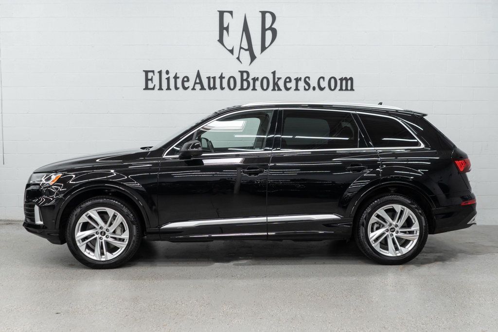 Audi Q7 photo 2