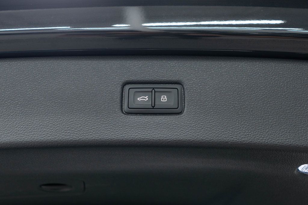 Audi Q7 photo 35