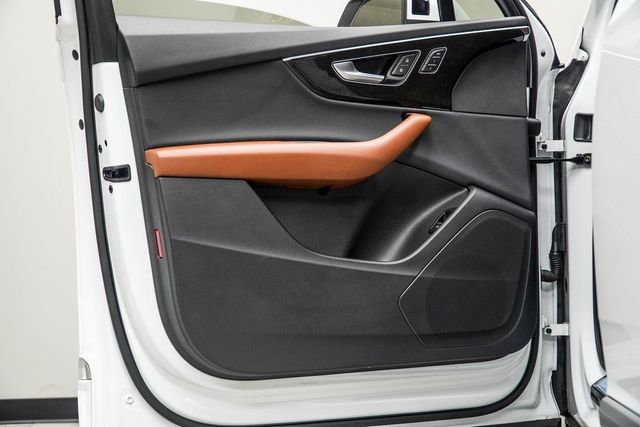 2023 Audi Q7 Premium 55 TFSI quattro - 22955750 - 32